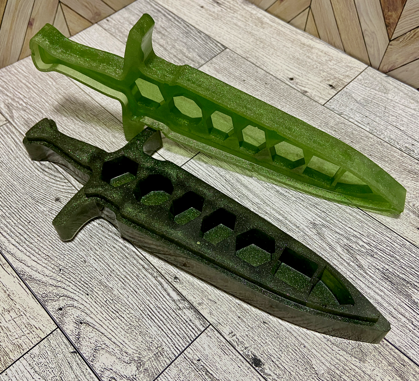 Acrylic Resin Dice Storage Dagger